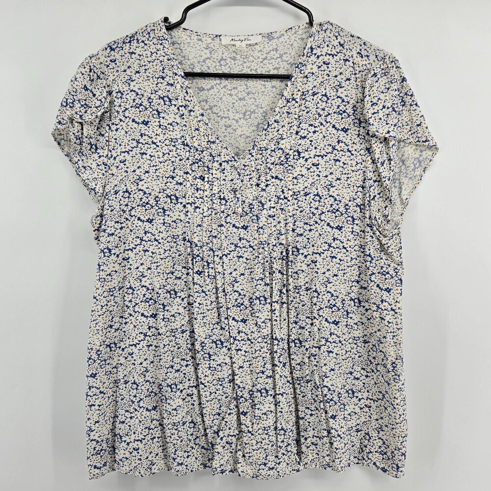 Monday Fun Lightweight Floral Peplum-Style Blouse - XL Off White/Blue